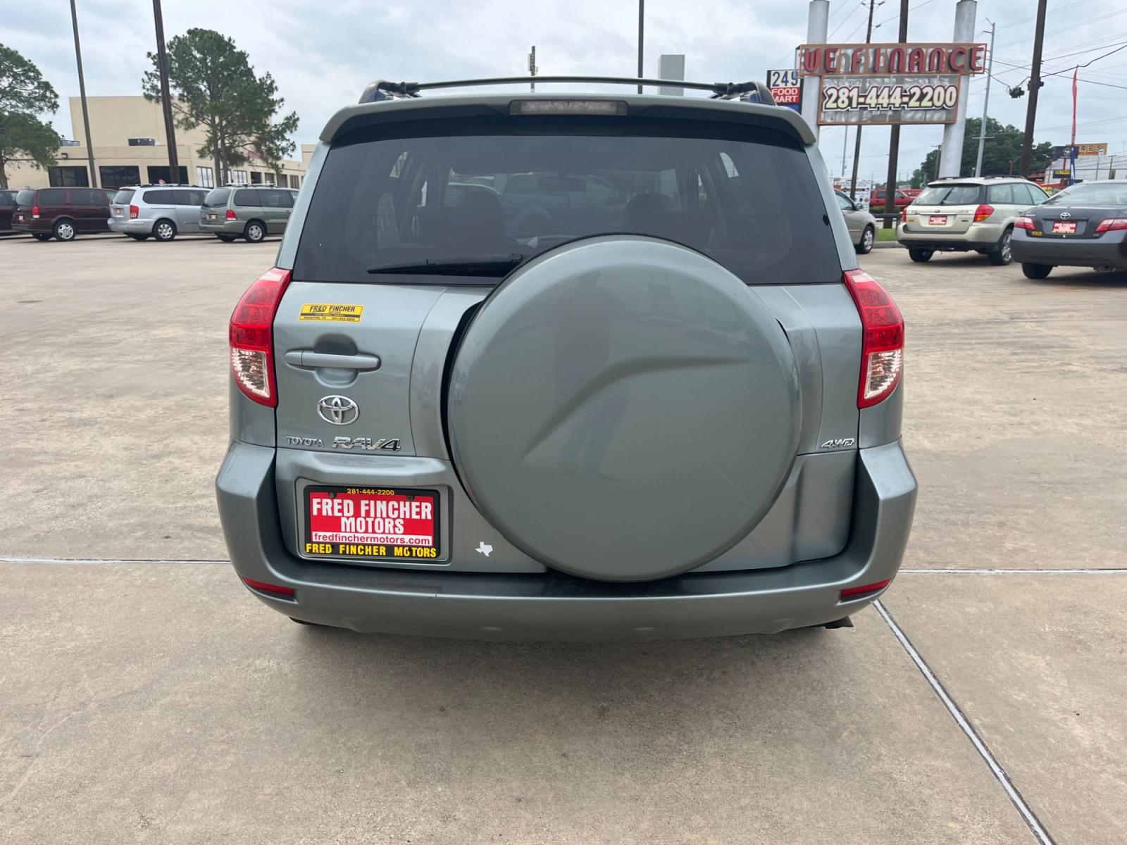 2008 green /TAN Toyota RAV4 Base I4 4WD (JTMBD33V685) with an 2.4L L4 DOHC 16V engine, 4-Speed Automatic transmission, located at 14700 Tomball Parkway 249, Houston, TX, 77086, (281) 444-2200, 29.928619, -95.504074 - Photo #5